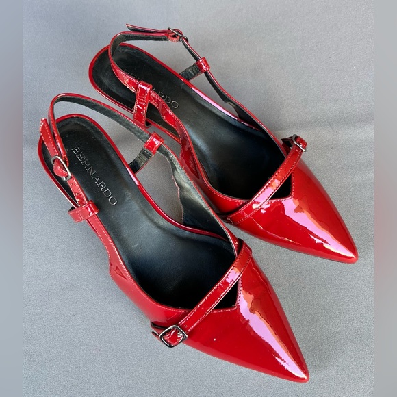 BERNARDO Marietta Patent Leather Sling-back Pump Red Women's Size 6.5 US - Picture 1 of 10